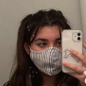 Meet your Posher, Sophia